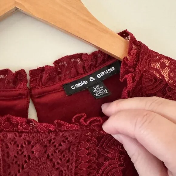 Cable & Gauge Burgundy Lace Blouse Romantic Long Sleeve Top - Picture 4 of 13